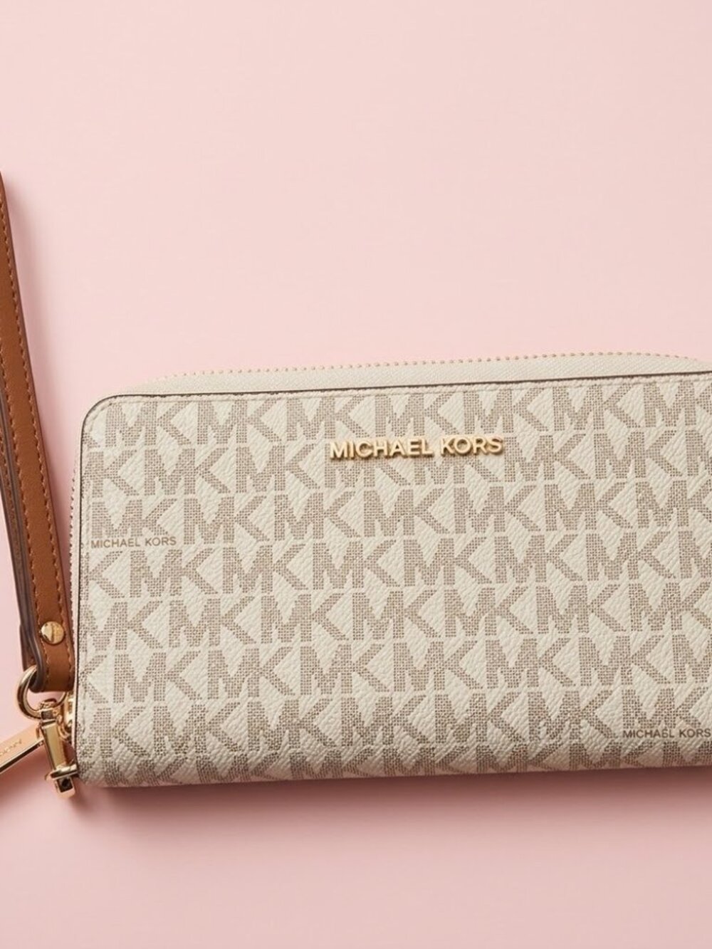 NWT Michael Kors‎ White Patterned Wallet